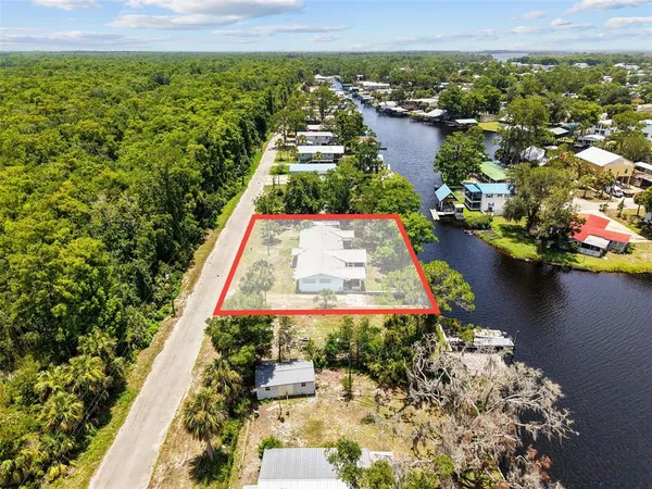 $350,000 | 306 Southeast 256th Street, Old Town, FL 32680