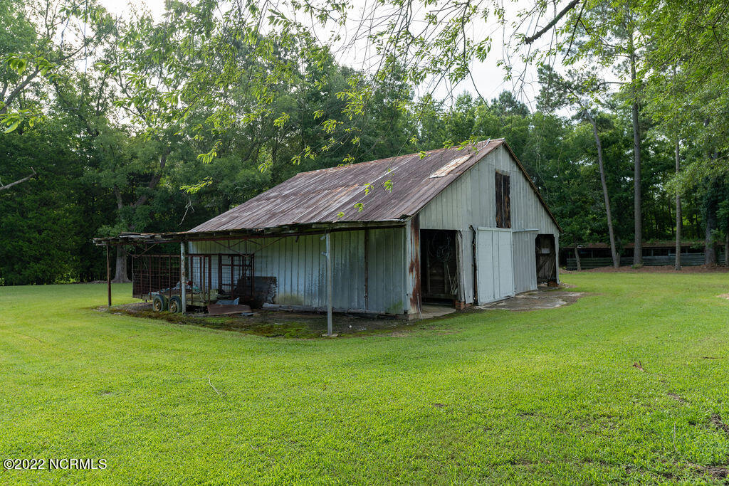 16126 Highway 32 Roper, NC 27970 - Photo 57 of 64 Barn4