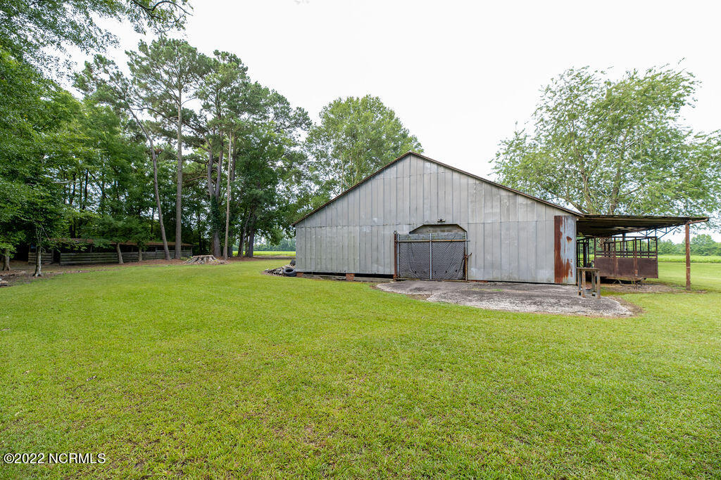 16126 Highway 32 Roper, NC 27970 - Photo 58 of 64 Barn