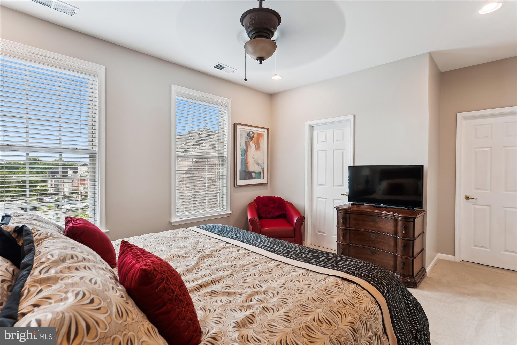 47666 Paulsen Square Sterling, VA 20165 - Photo 58 of 92 Bedroom 3