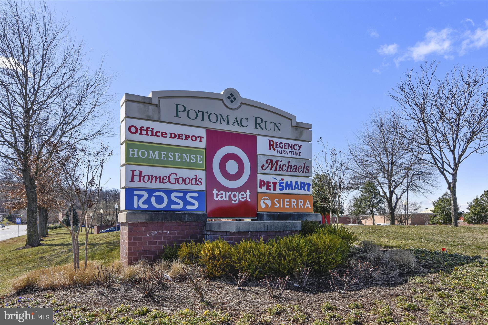 47666 Paulsen Square Sterling, VA 20165 - Photo 79 of 92 Potomac Run Shops