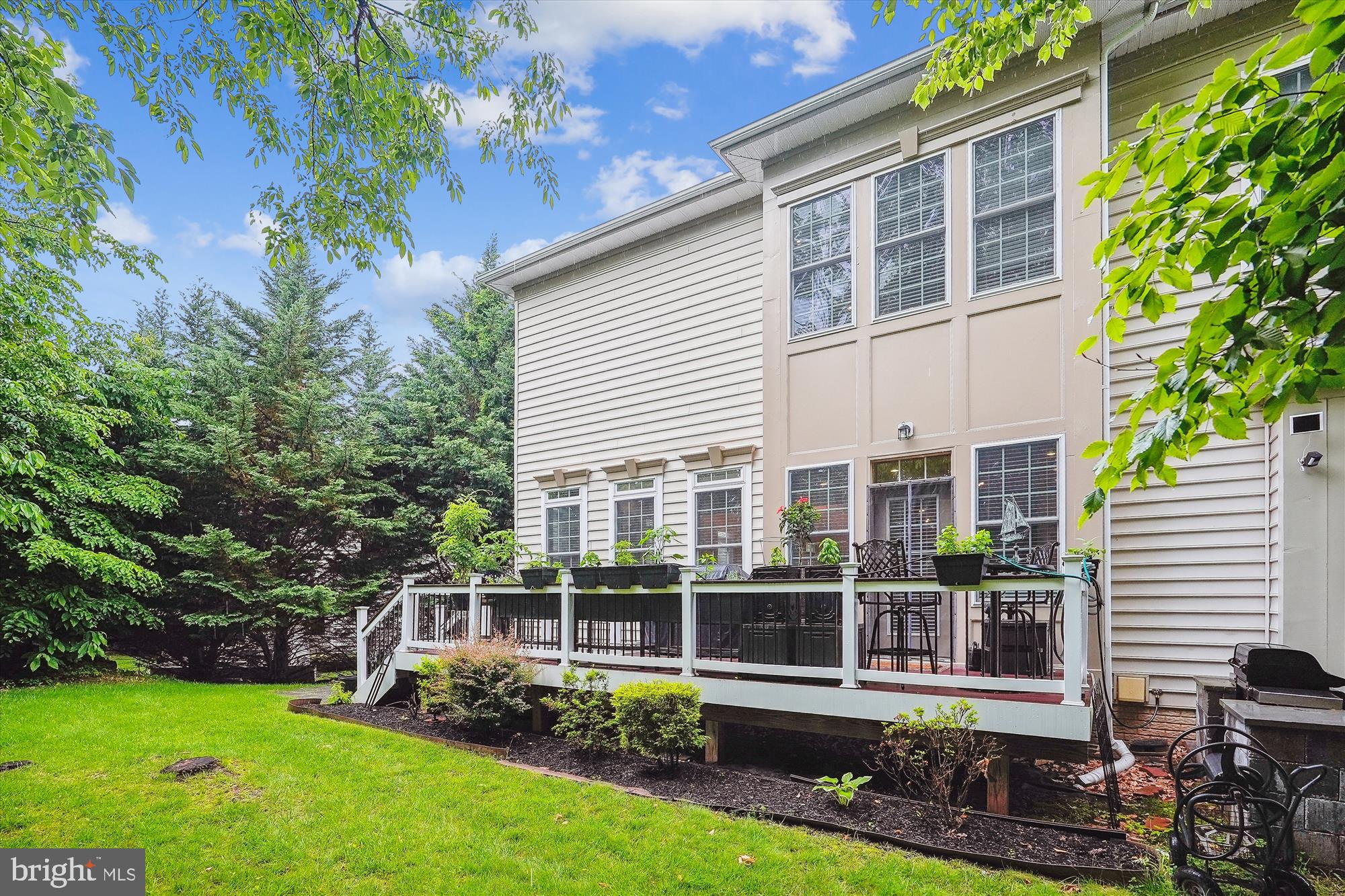 47666 Paulsen Square Sterling, VA 20165 - Photo 8 of 92 Back Elevation