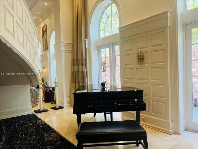 a view of walk in closet