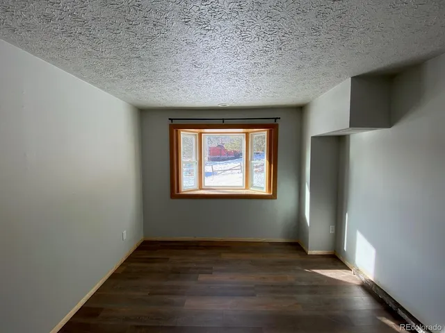 $1,600 | 609 South Park Street, Woodland Park, CO 80863