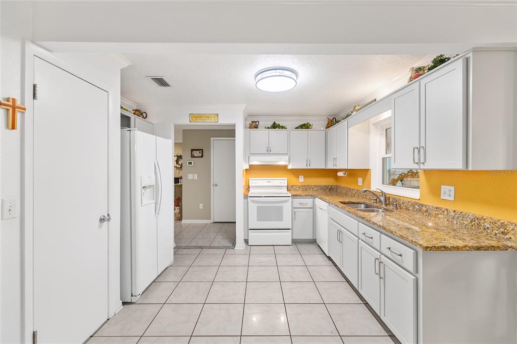 8900 Southwest 97th Lane Road, Unit H Ocala, FL 34481 - Photo 28 of 44