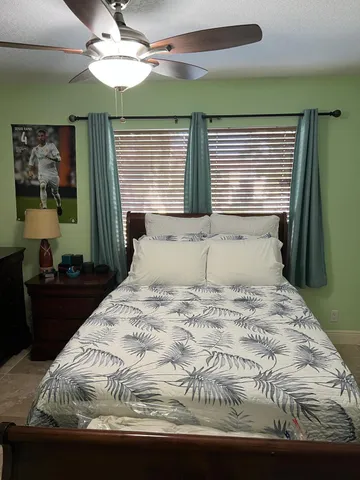 $2,200 | 1602 Lakeview Drive West, Royal Palm Beach, FL 33411