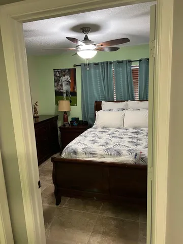 $2,200 | 1602 Lakeview Drive West, Royal Palm Beach, FL 33411