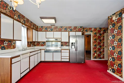 $1,595,000 | 15 Springwood Path, Syosset, NY 11791