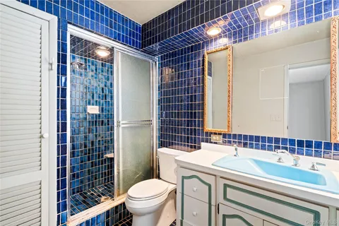 $1,595,000 | 15 Springwood Path, Syosset, NY 11791