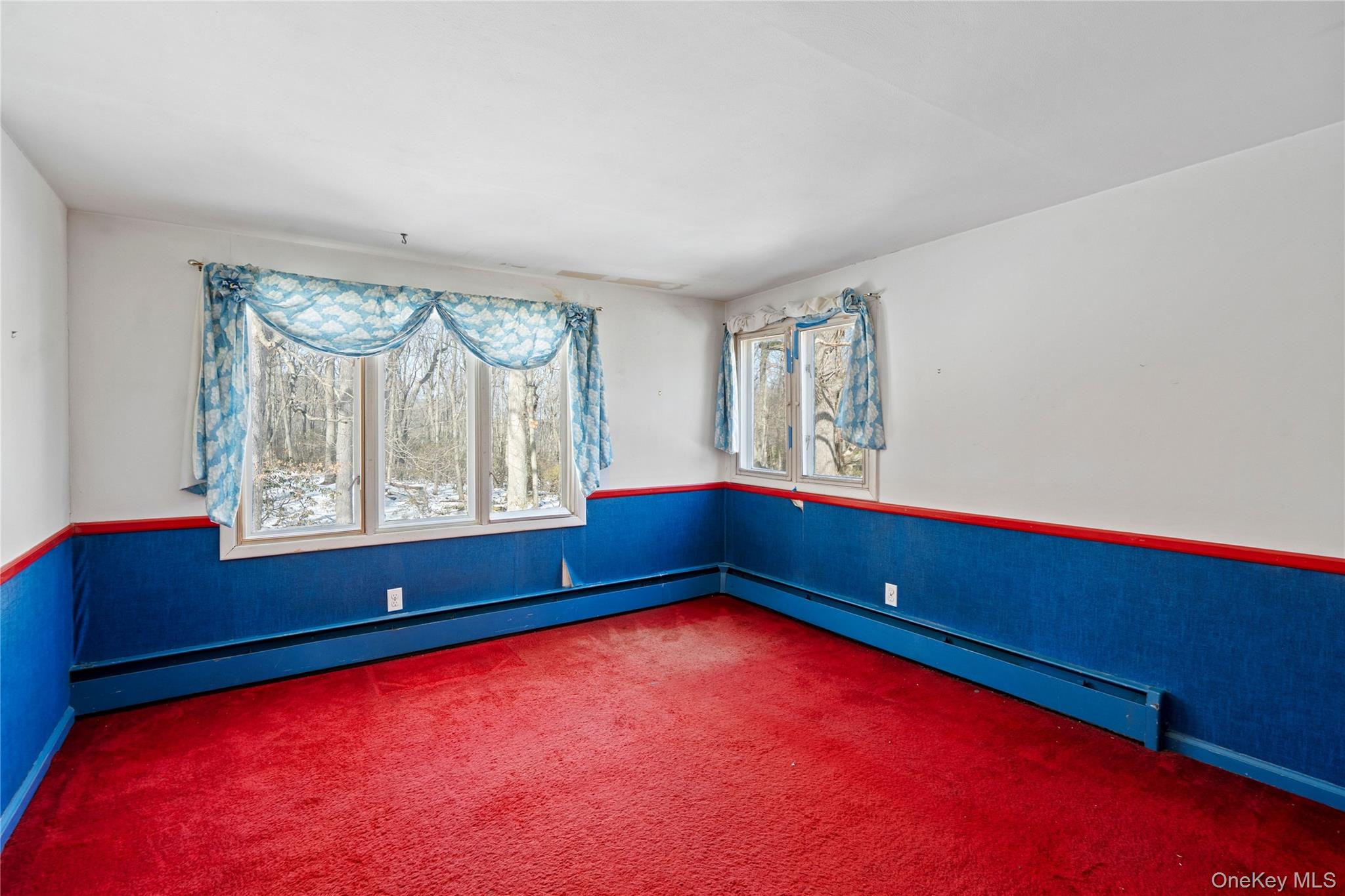 15 Springwood Path Syosset, NY 11791 - Photo 23 of 32 Bedroom 2nd Floor