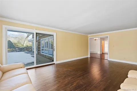 $1,595,000 | 15 Springwood Path, Syosset, NY 11791