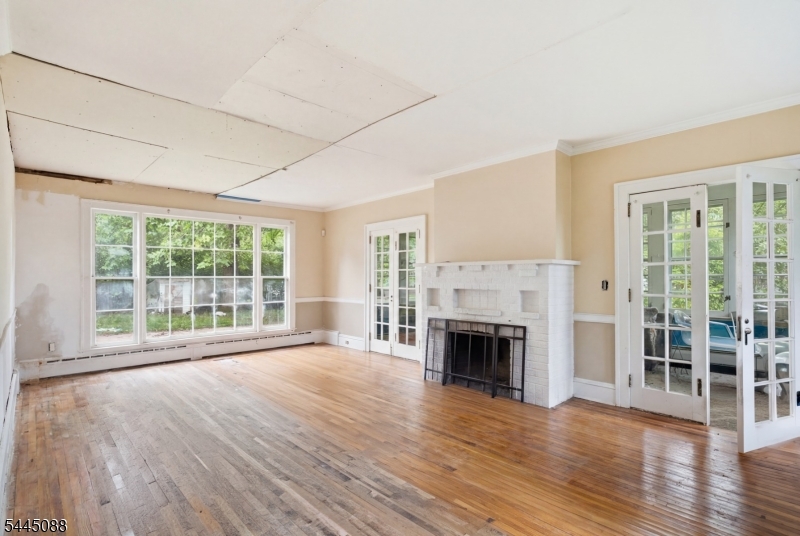 474 Cooper Street Woodbury, NJ 08096 - Photo 4 of 39