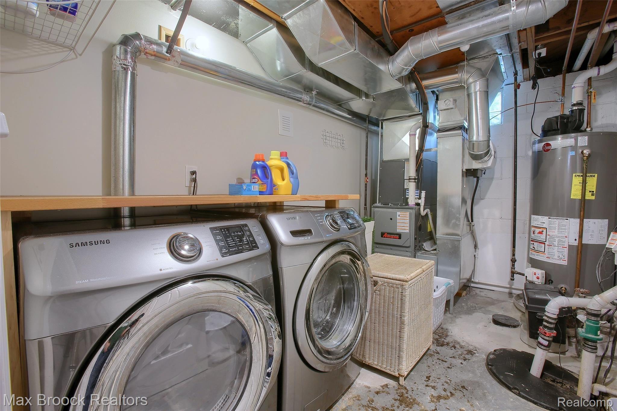 1674 Harvard Road Berkley, MI 48072 - Photo 25 of 30 25-Laundry-Room.jpg