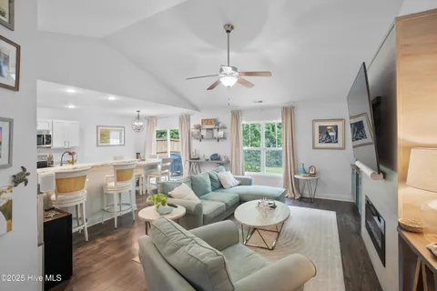 $430,000 | 518 Albemarle Court, Wilmington, NC 28405