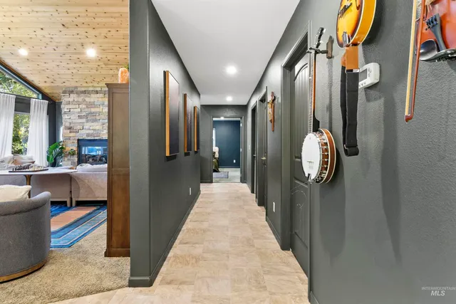 $499,900 | 131 Votech Lane, Elk River, ID 83827