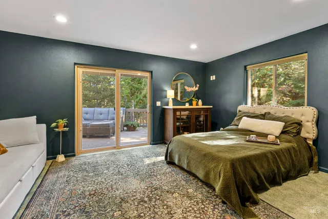 $499,900 | 131 Votech Lane, Elk River, ID 83827