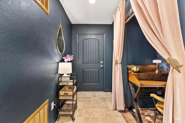 $499,900 | 131 Votech Lane, Elk River, ID 83827