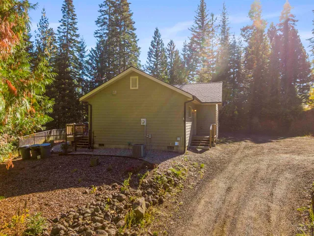 $499,900 | 131 Votech Lane, Elk River, ID 83827