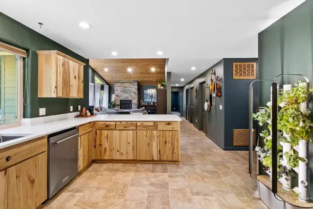 $499,900 | 131 Votech Lane, Elk River, ID 83827