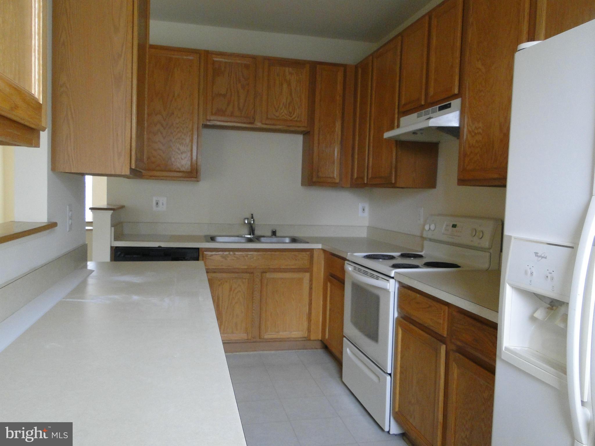 4027 Cutty Sark Road Middle River, MD 21220 - Photo 16 of 28 Kitchen