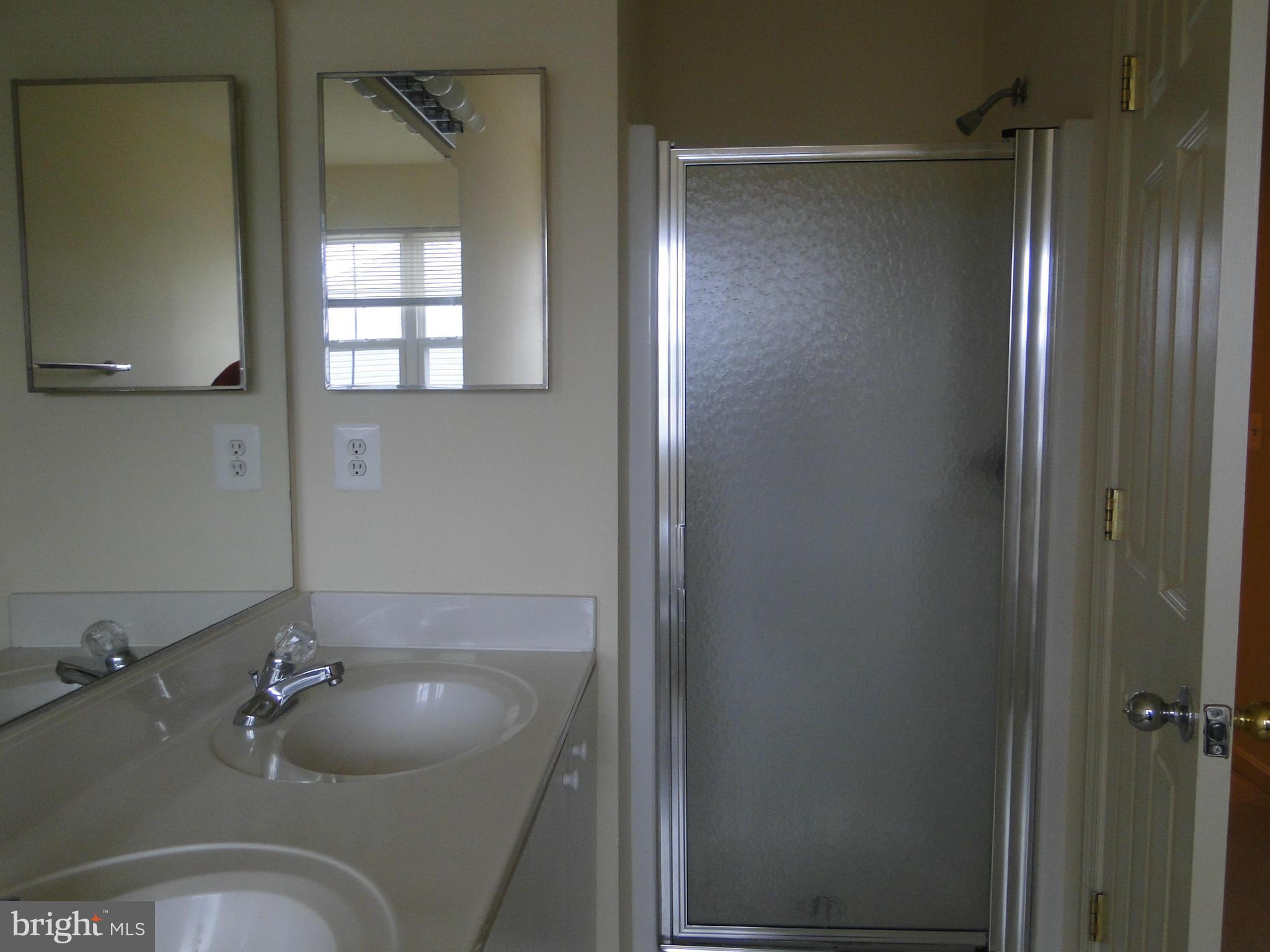 4027 Cutty Sark Road Middle River, MD 21220 - Photo 22 of 28 Bath (Master)