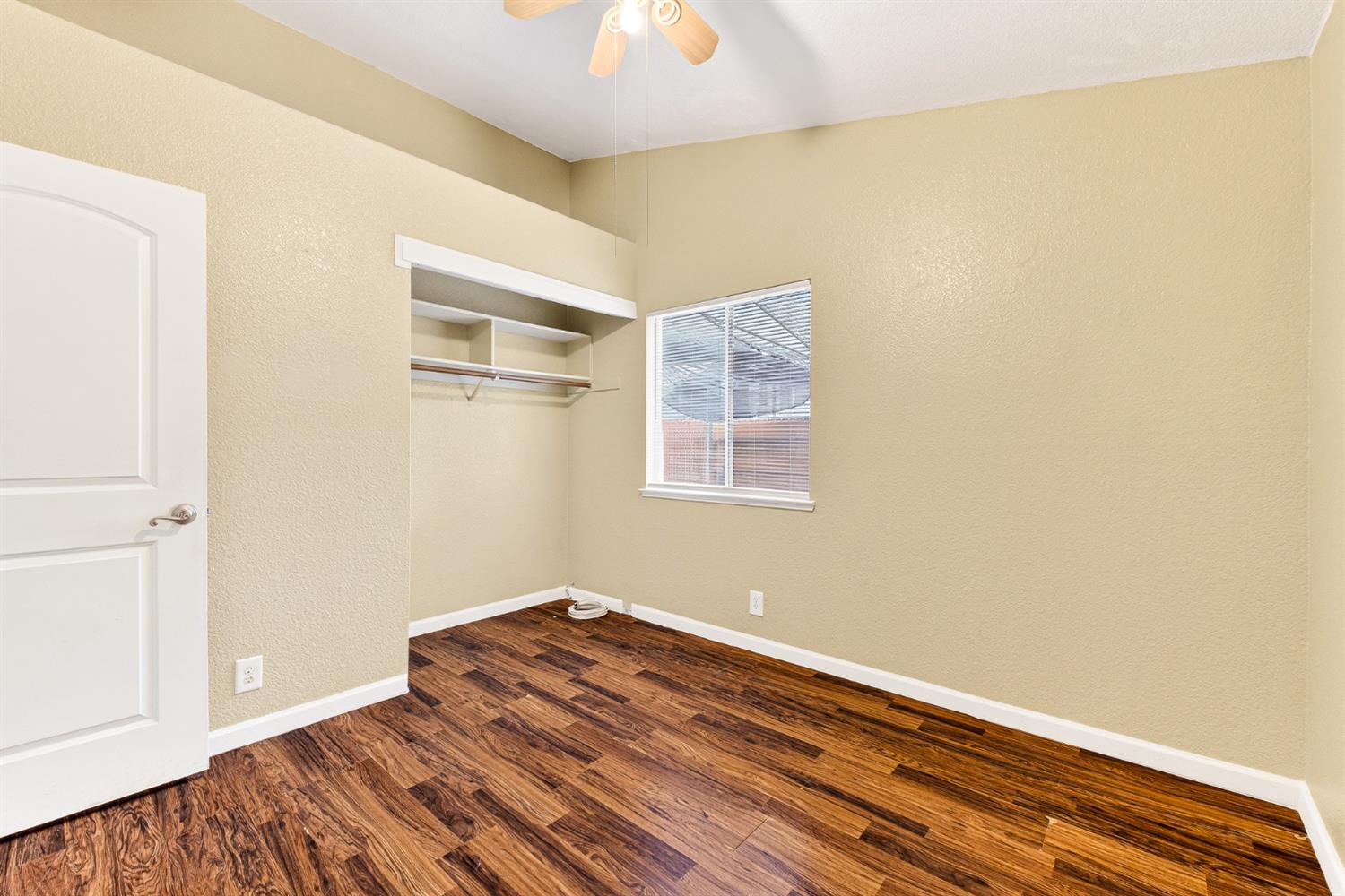 208 Shady Valley Court Rio Linda, CA 95673 - Photo 13 of 32