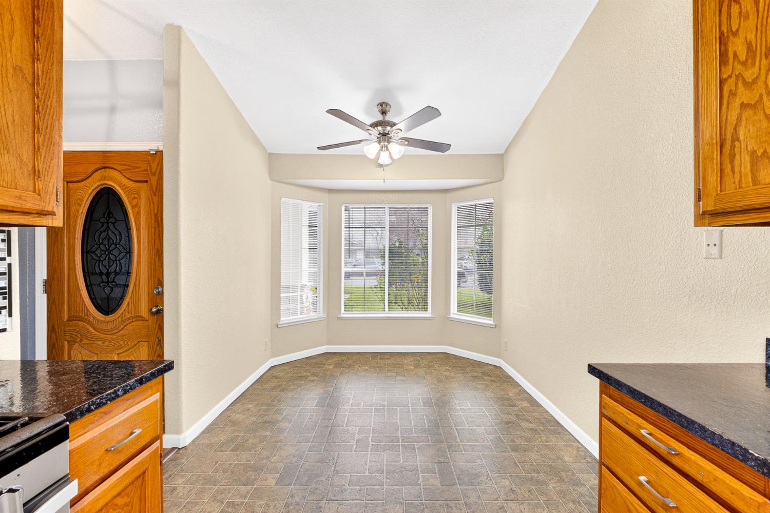 208 Shady Valley Court Rio Linda, CA 95673 - Photo 14 of 32