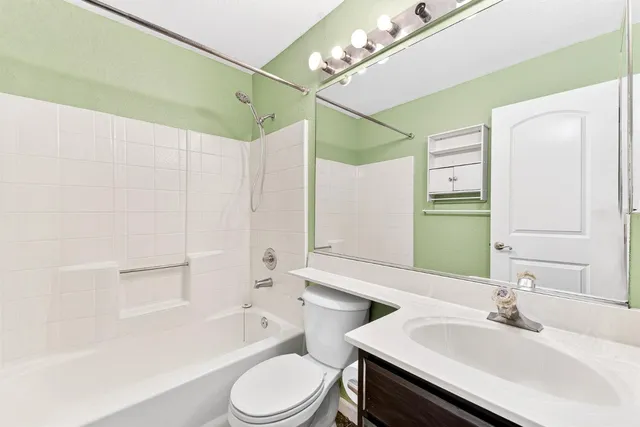 $385,000 | 208 Shady Valley Court, Rio Linda, CA 95673