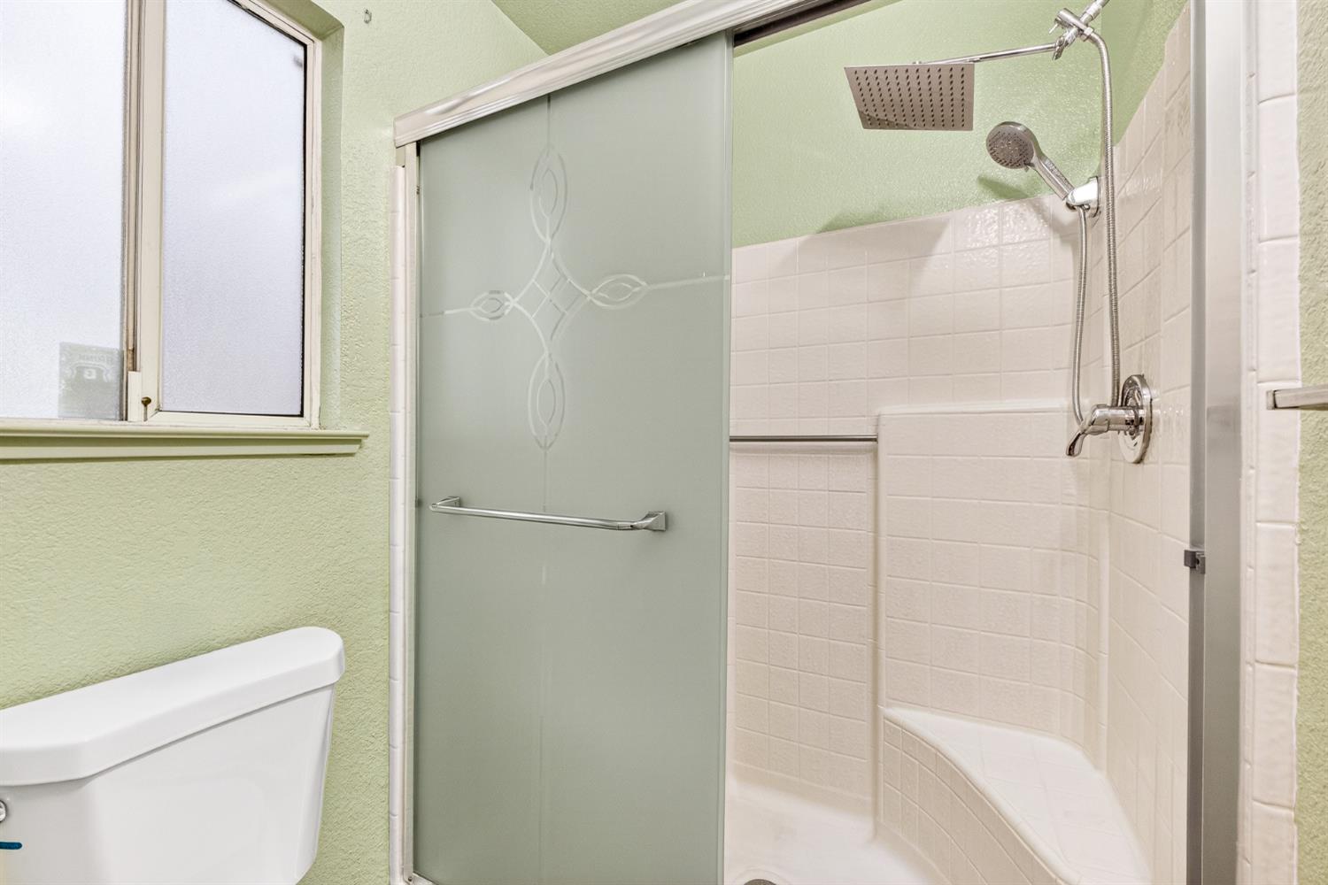 208 Shady Valley Court Rio Linda, CA 95673 - Photo 17 of 32