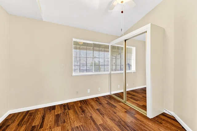 $385,000 | 208 Shady Valley Court, Rio Linda, CA 95673