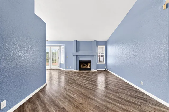 $385,000 | 208 Shady Valley Court, Rio Linda, CA 95673