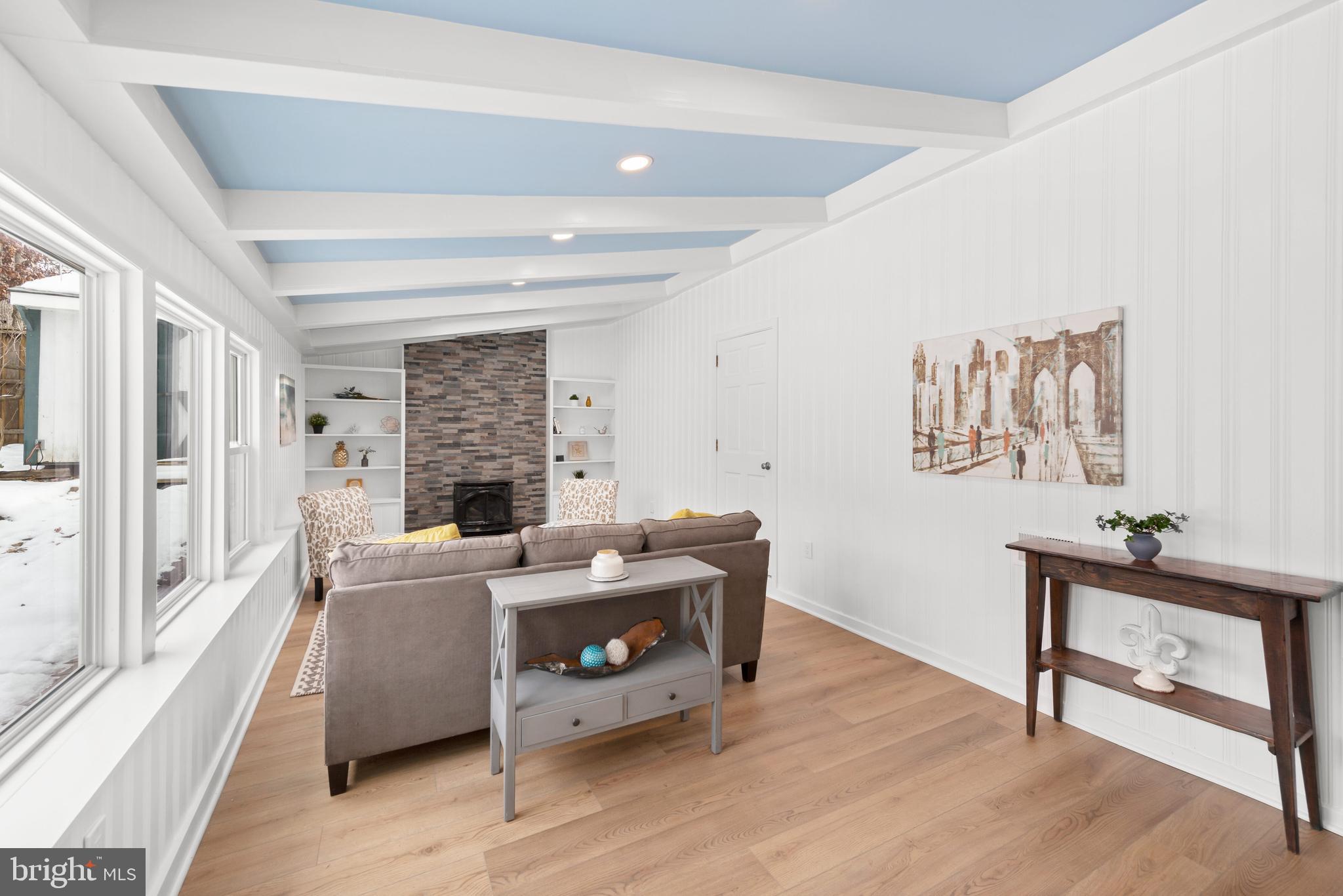 8120 Old Oaks Drive Springfield, VA 22152 - Photo 24 of 57 Versatile room - great sun room, fam room, office