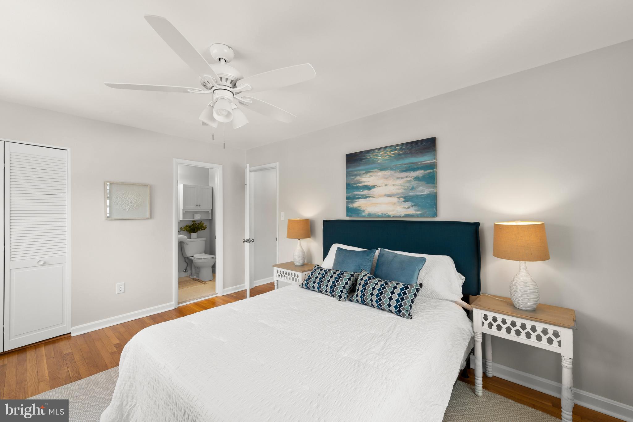 8120 Old Oaks Drive Springfield, VA 22152 - Photo 31 of 57 Primary bedroom with en-suite bath