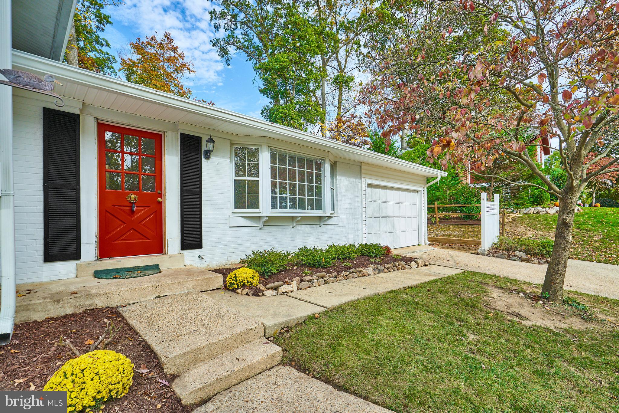 8120 Old Oaks Drive Springfield, VA 22152 - Photo 4 of 57 Fabulous striking red front door