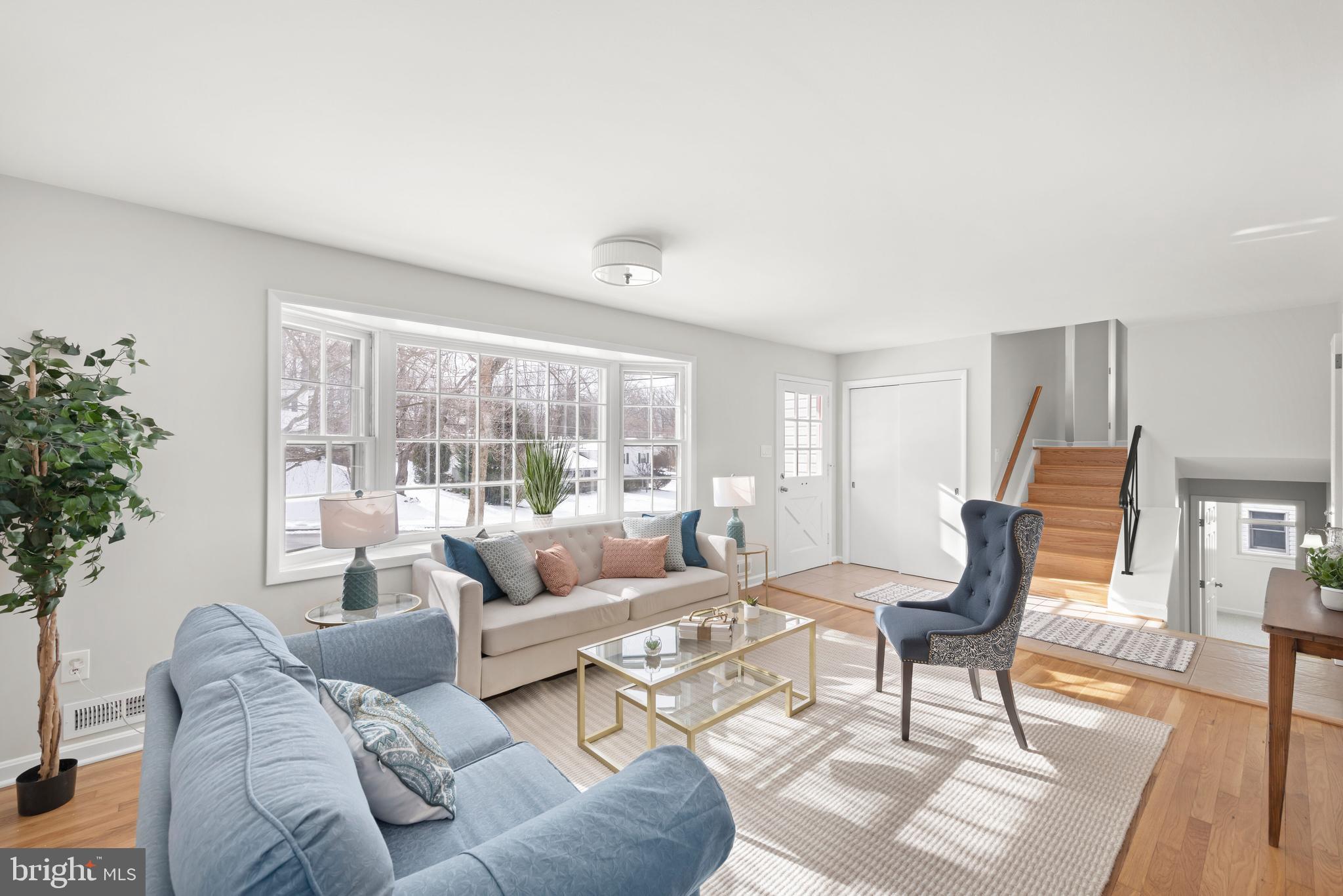 8120 Old Oaks Drive Springfield, VA 22152 - Photo 8 of 57