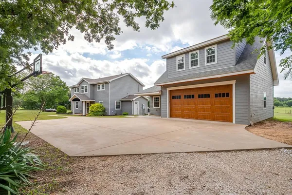 $775,000 | 127 County Road 319B, Alvarado, TX 76009