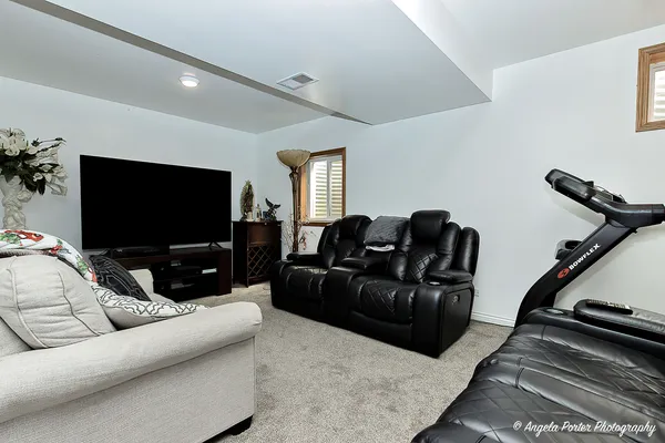 $2,550 | 2155 North Millstone Drive, Lake Villa, IL 60046