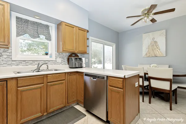 $2,550 | 2155 North Millstone Drive, Lake Villa, IL 60046