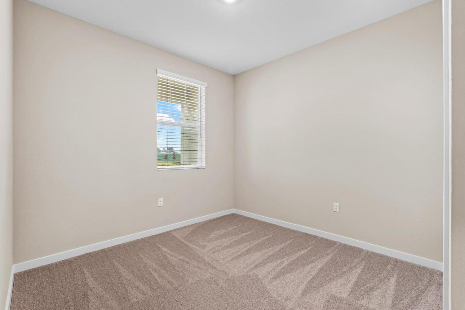 3440 Jake Way Denair, CA 95316 - Photo 13 of 18 an empty room with a window