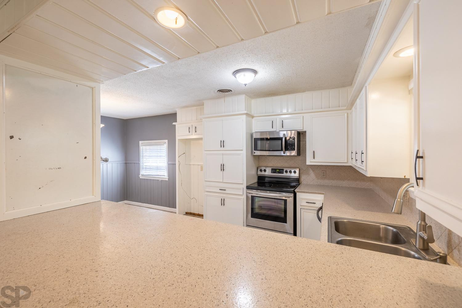 3504 57th Street Lubbock, TX 79413 - Photo 11 of 41 Photo 11