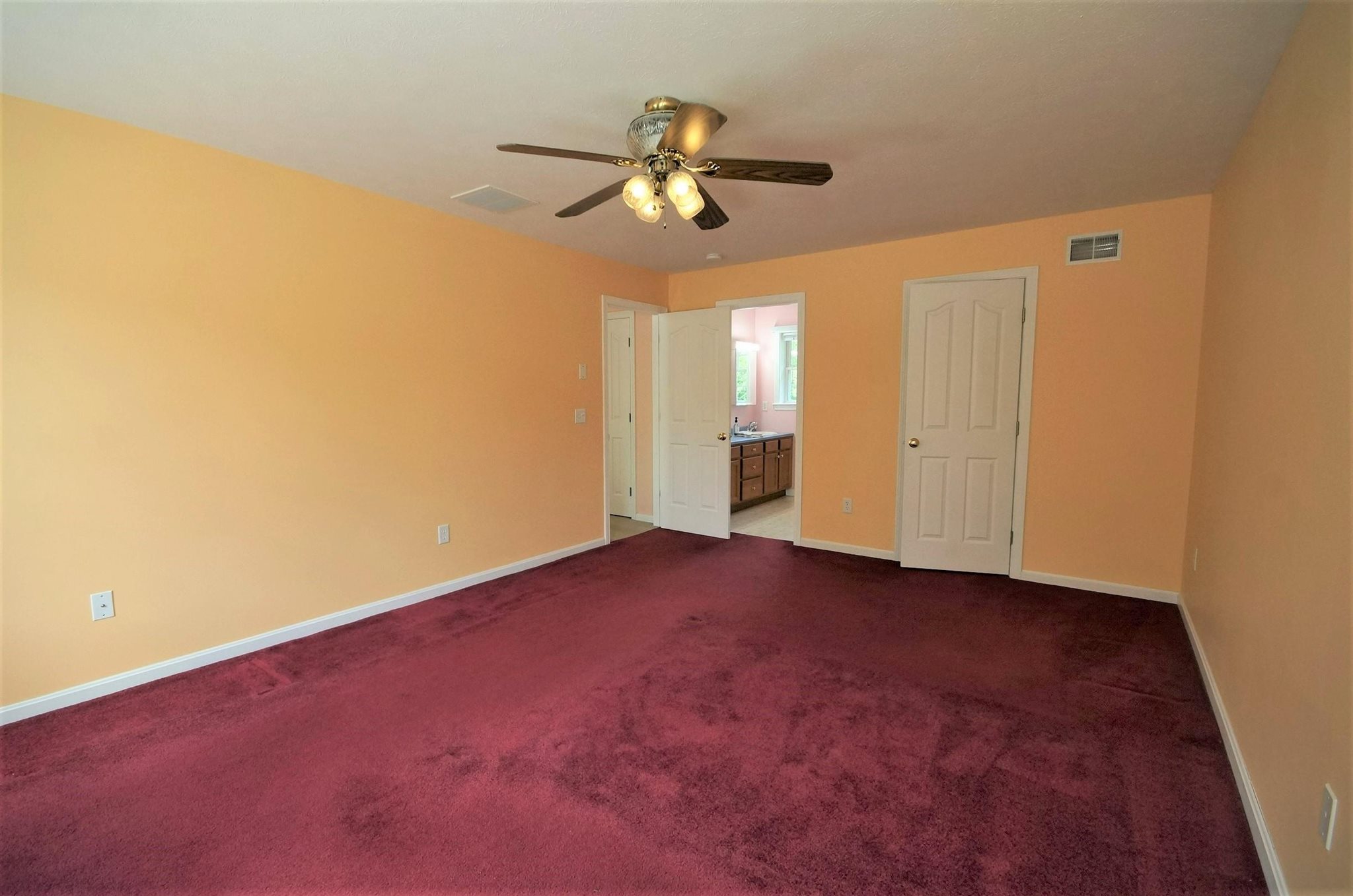 2 Augusta Way Litchfield, NH 03052 - Photo 22 of 40