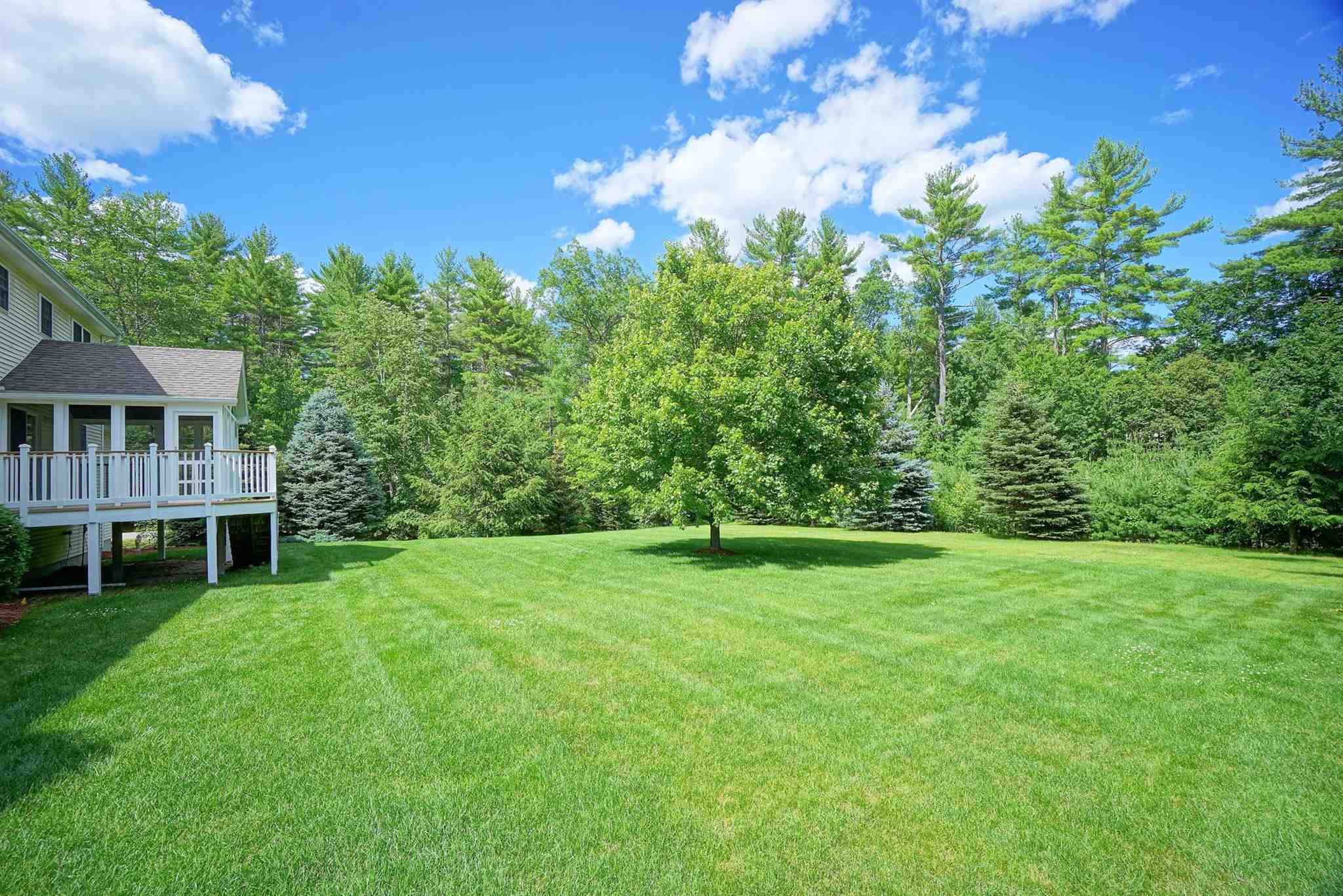 2 Augusta Way Litchfield, NH 03052 - Photo 33 of 40
