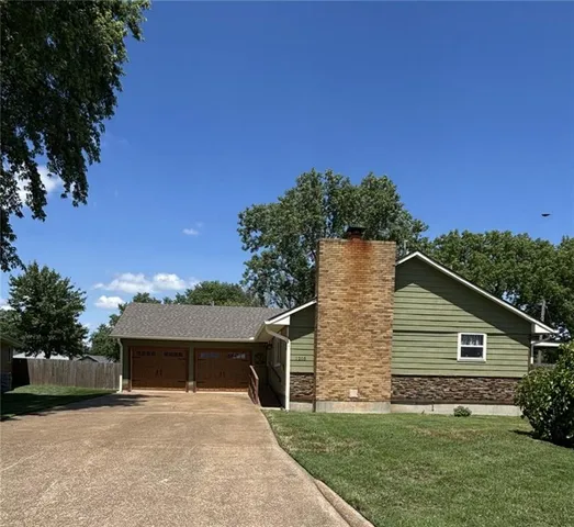 $240,000 | 1205 West 14th Street, Chanute, KS 66720
