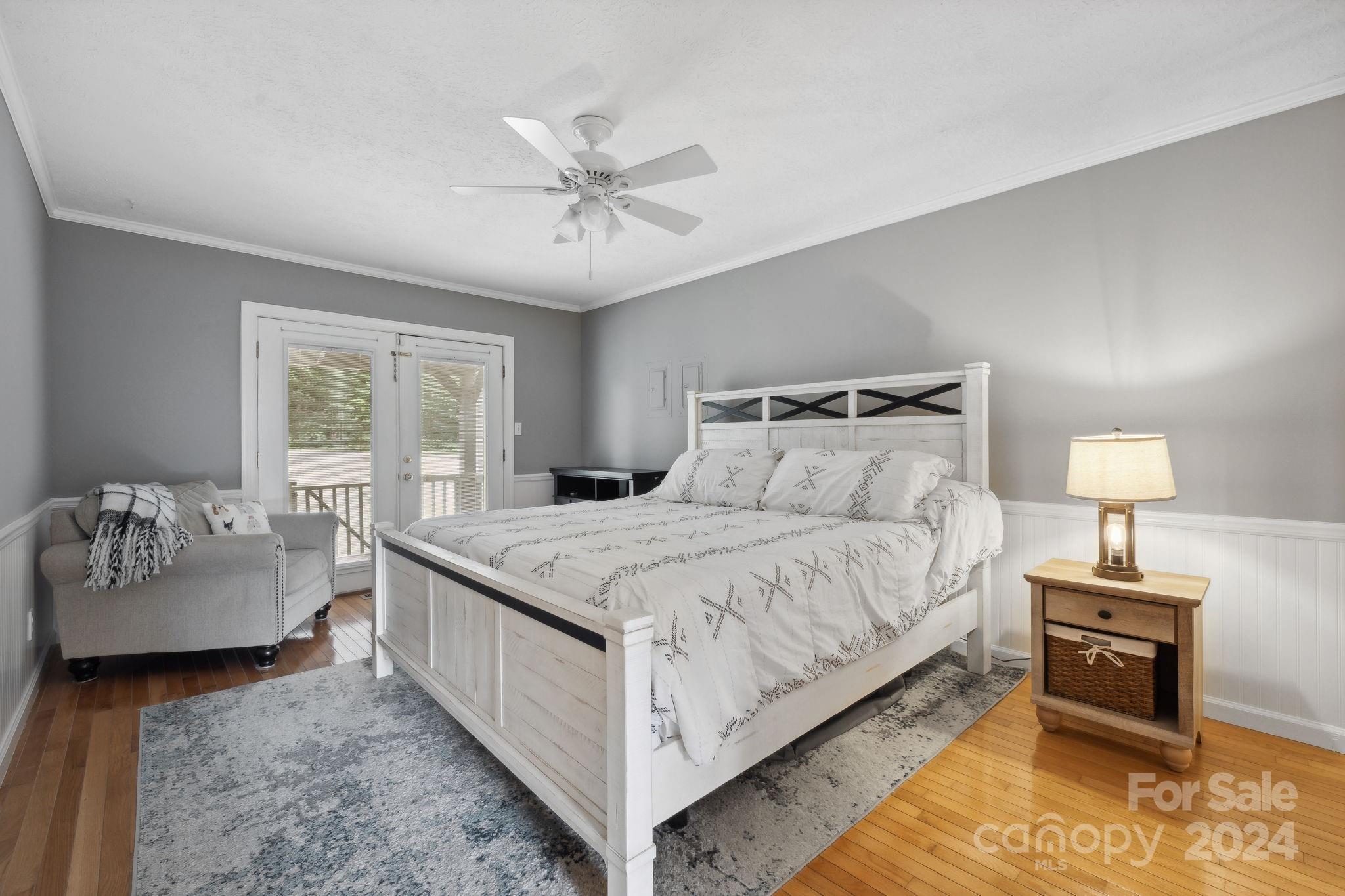 118 Loop Road Hendersonville, NC 28792 - Photo 12 of 26 Gallery Image 12