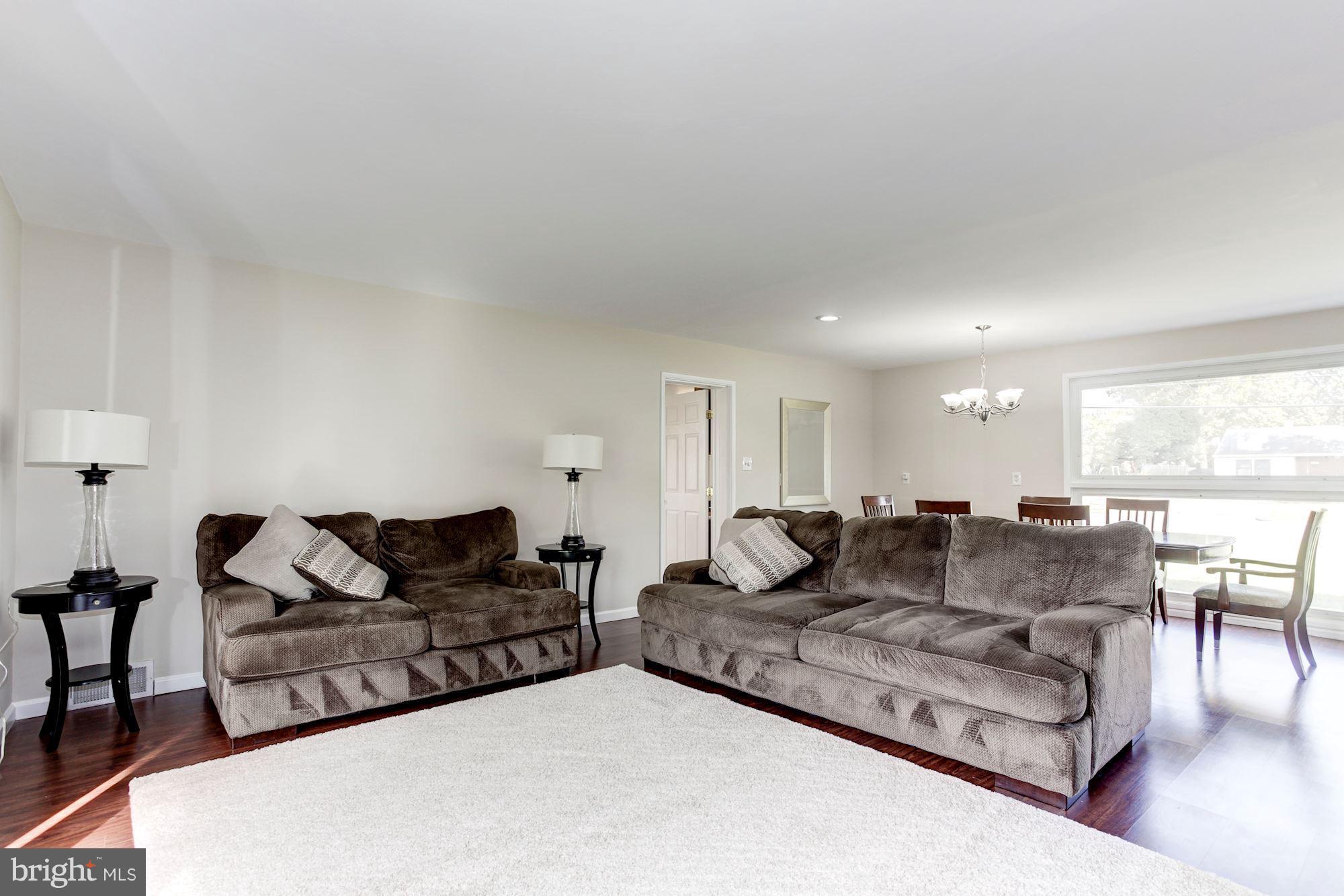 6102 Hanover Avenue Springfield, VA 22150 - Photo 3 of 30 Family Room