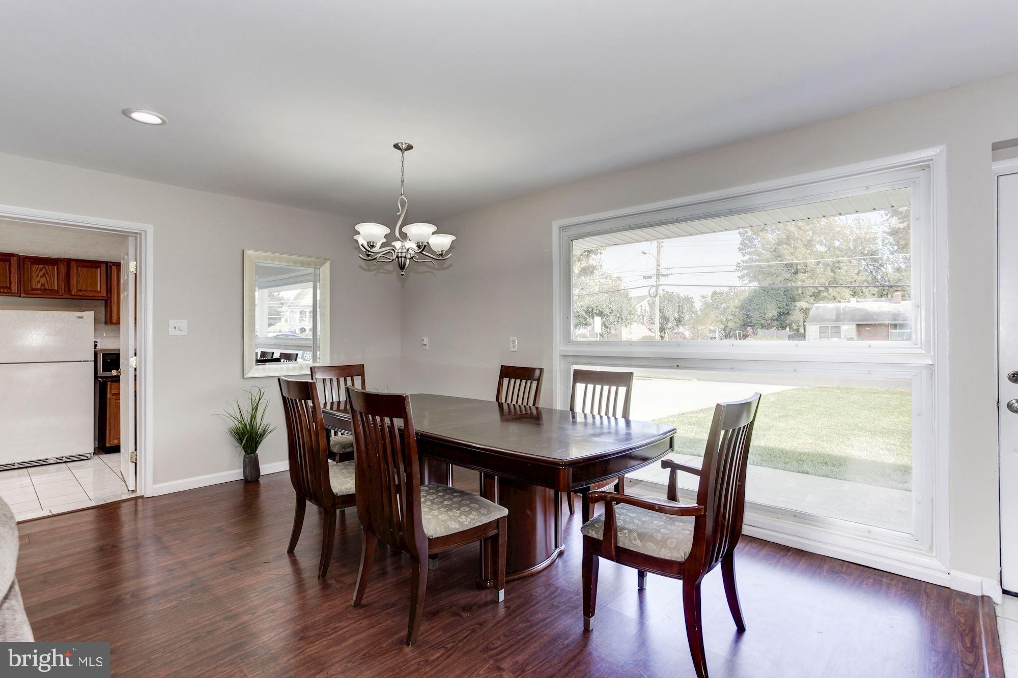 6102 Hanover Avenue Springfield, VA 22150 - Photo 7 of 30 Dining Room