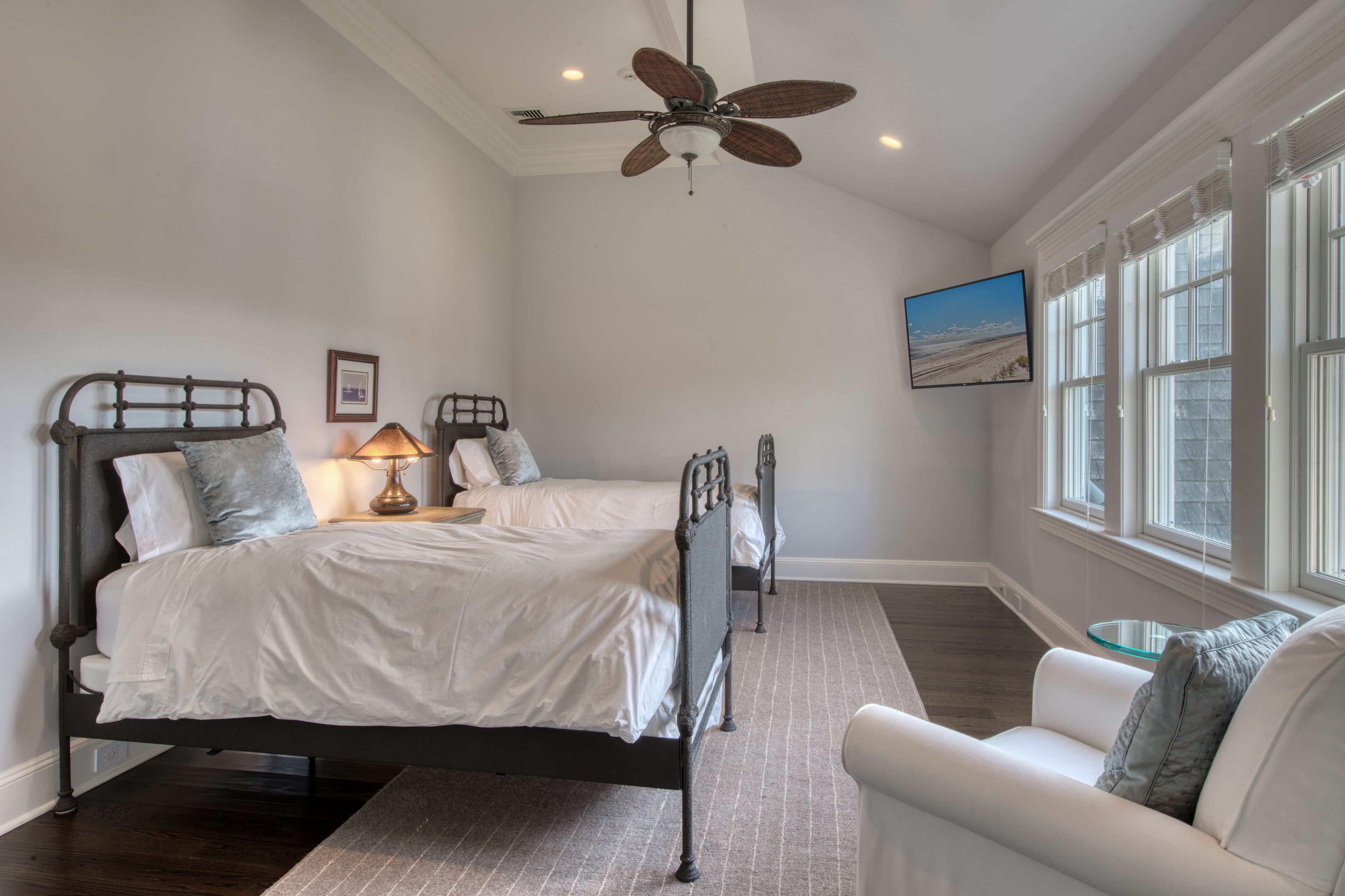 27 Jones Road East Hampton, NY 11937 - Photo 18 of 21