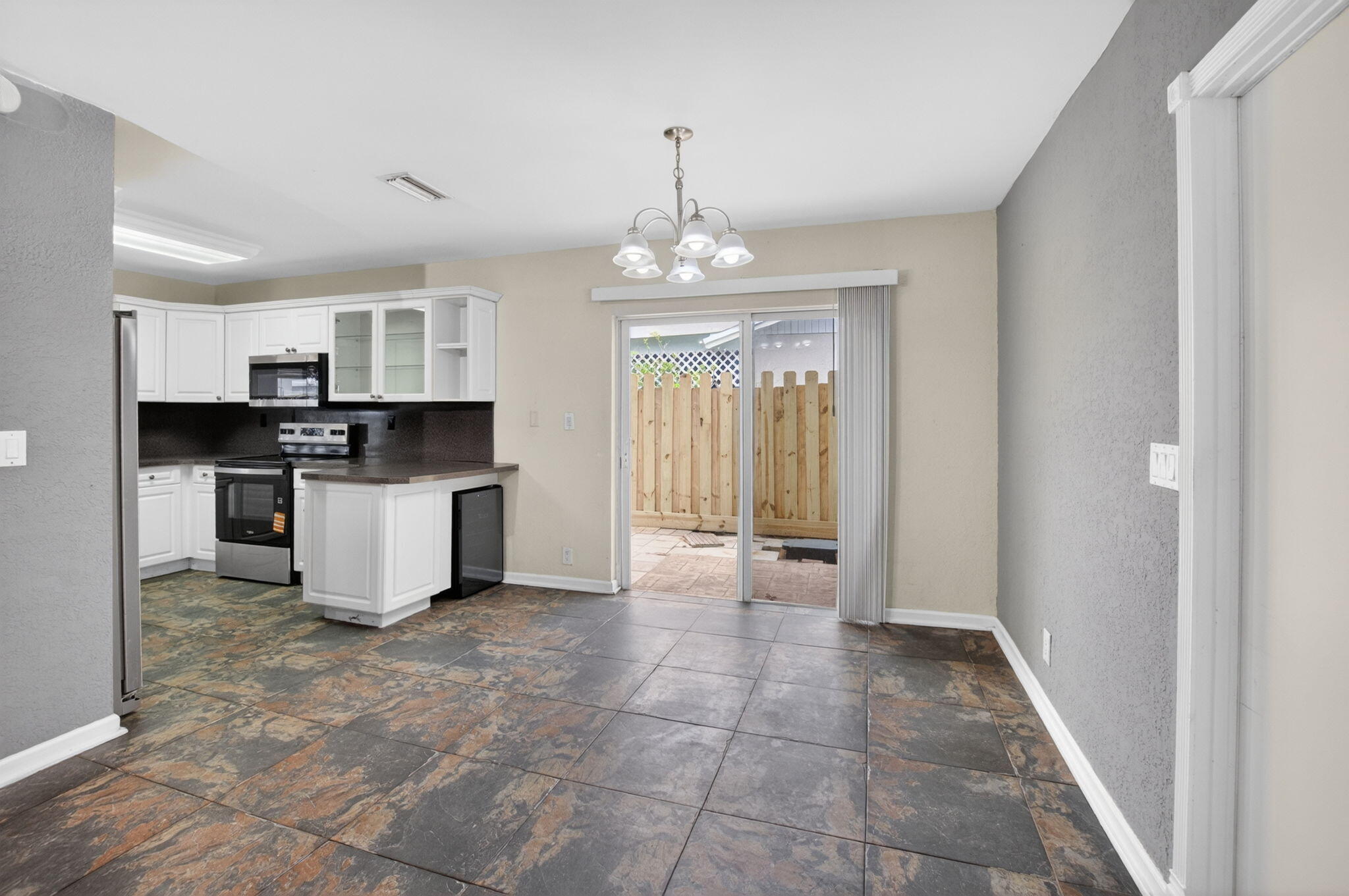 9510 Affirmed Lane Boca Raton, FL 33496 - Photo 14 of 50 Dining