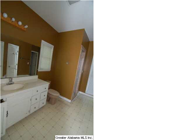 515 Polly Reed Road Northeast Birmingham, AL 35215 - Photo 16 of 20