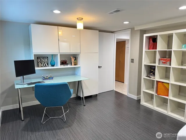 $6,200 | 12442 Northeast 6th Place, Bellevue, WA 98005